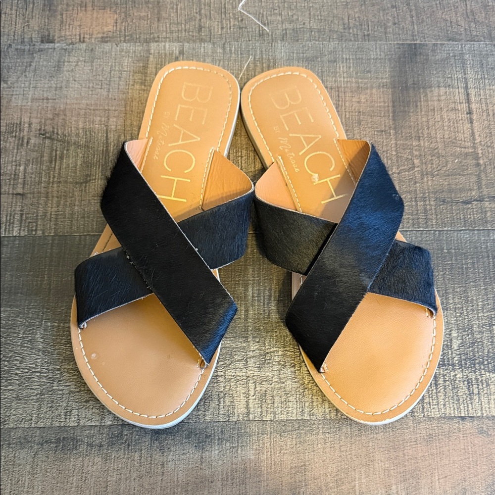 Beach Women's Black Cross-Strap Slide Sandals